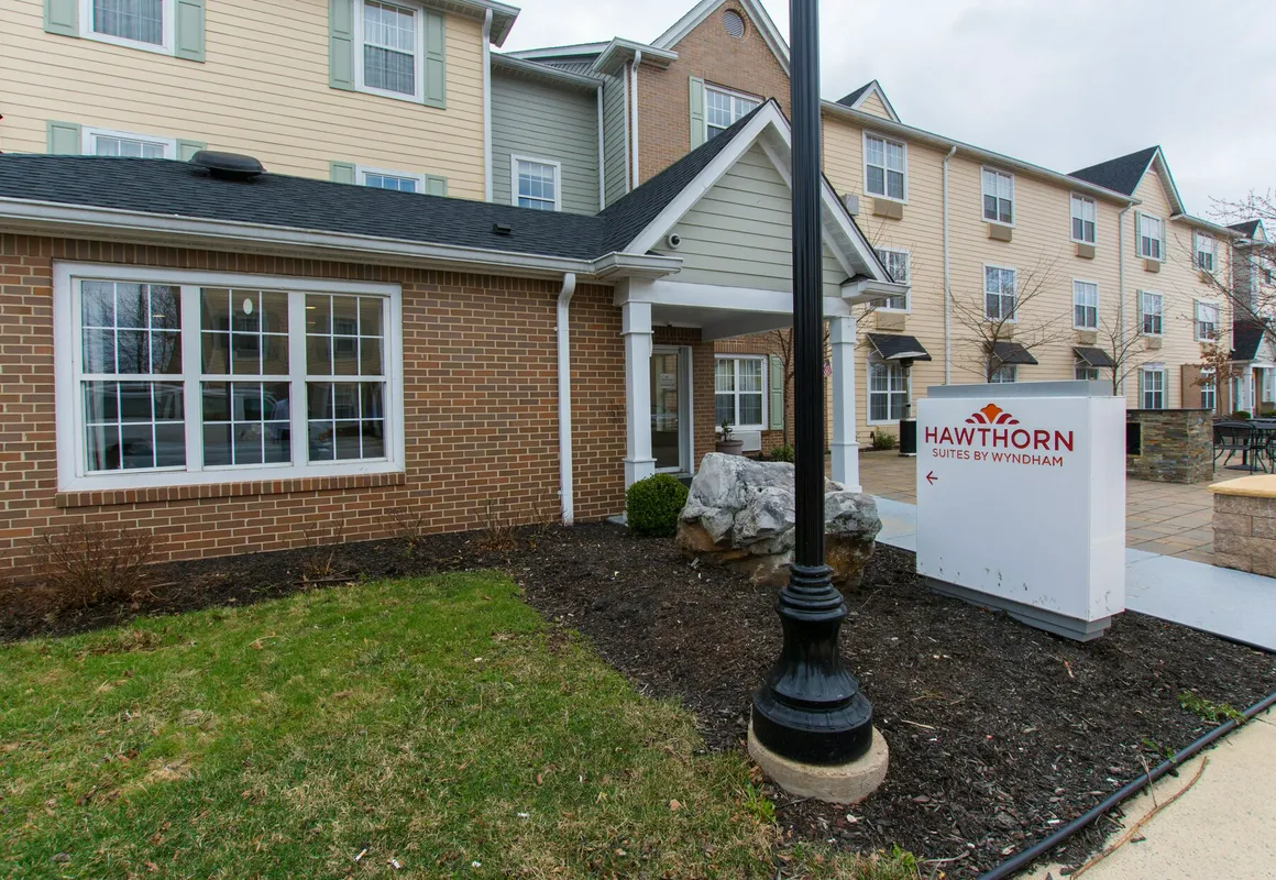 Dulles Suites Extended Stay hotel hero