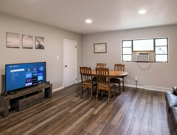 The Maple Motel Erie hotel detail image 2