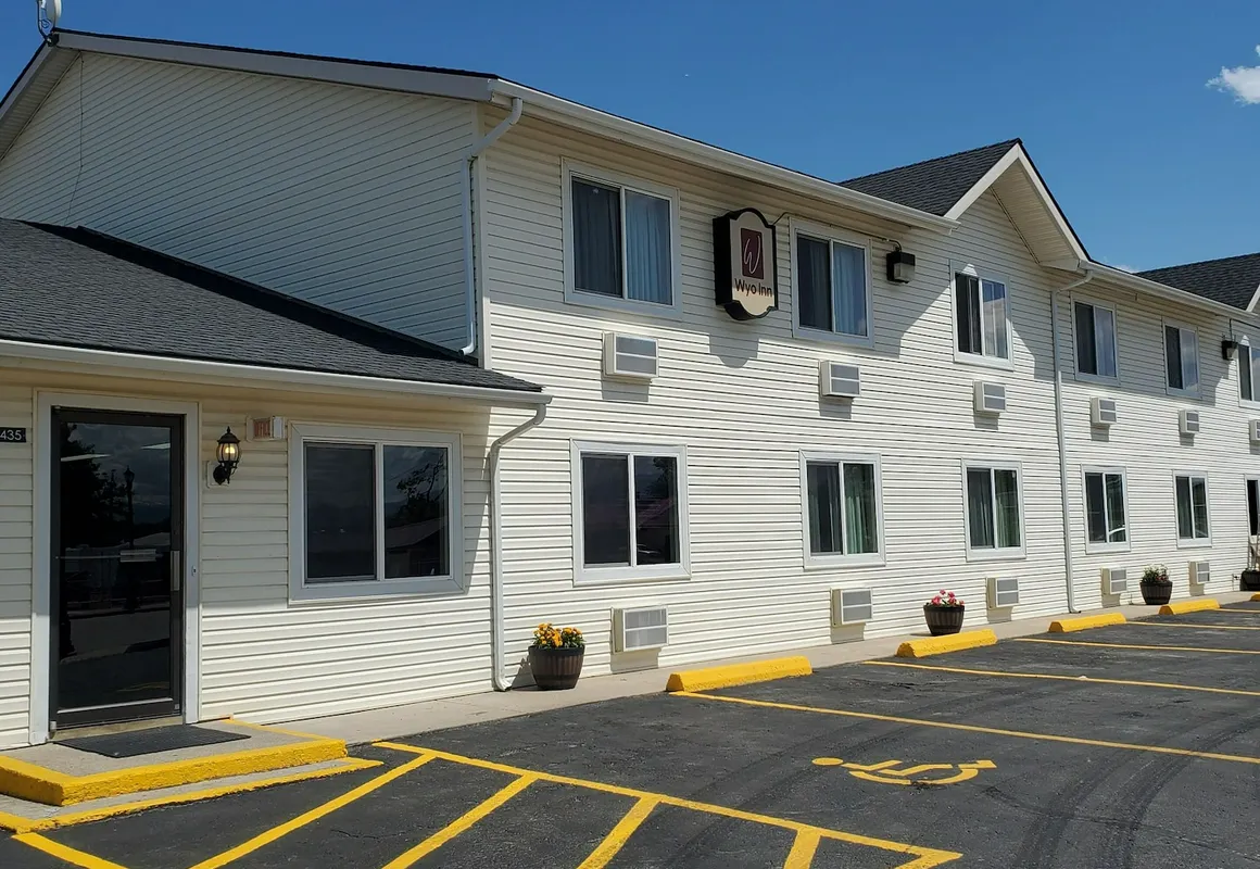 Wyo Inn hotel hero