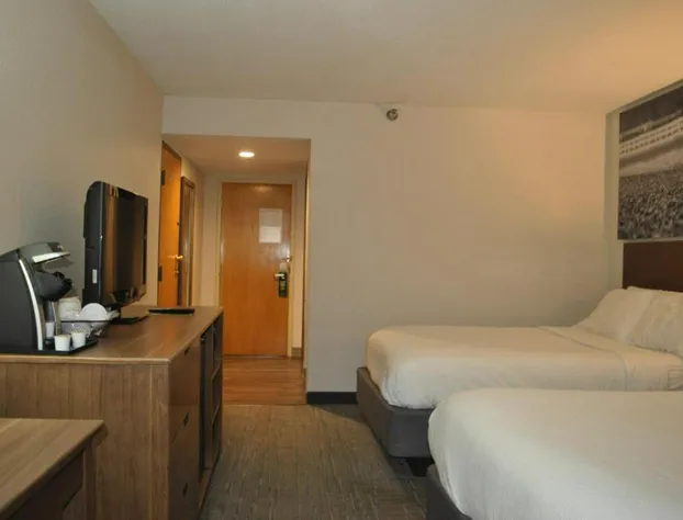 Clarion Pointe Hopkinsville near The Bruce Convention Center hotel detail image 1