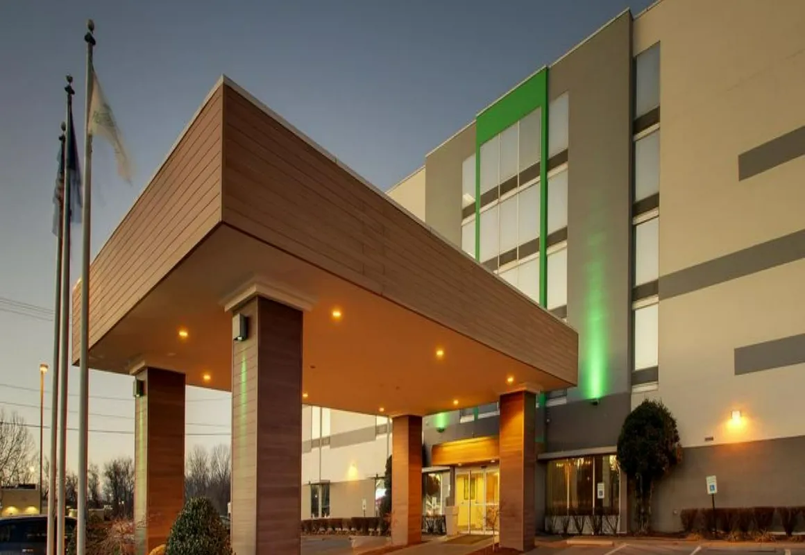 Clarion Pointe Hopkinsville near The Bruce Convention Center hotel hero