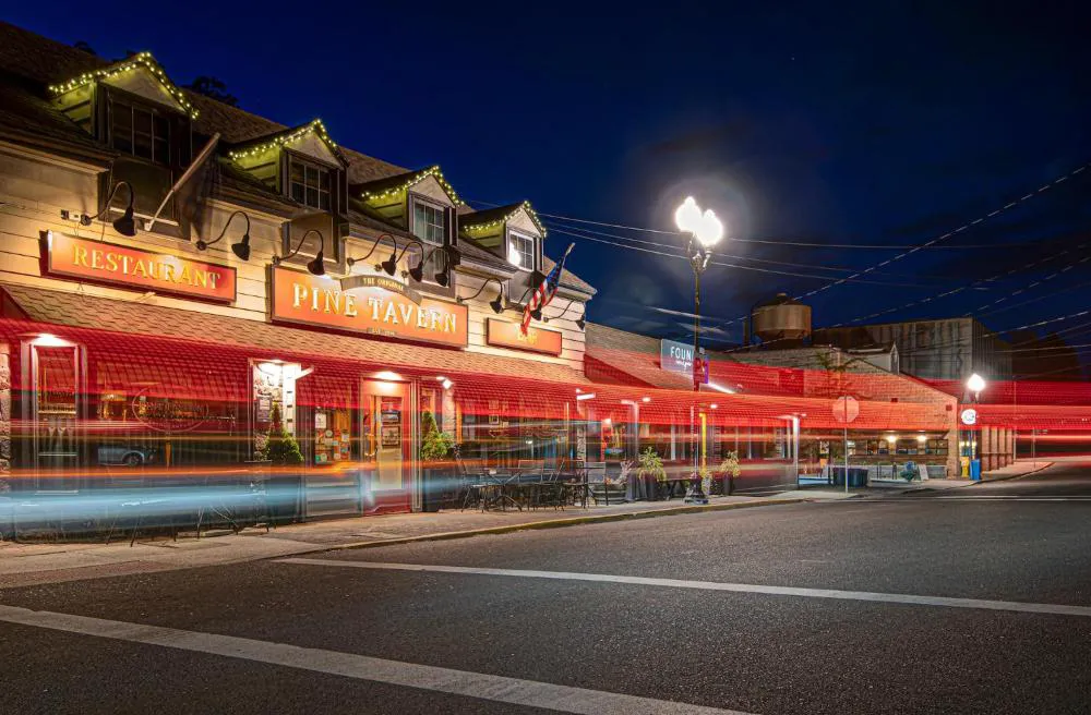 Pioneer Park Rentals hotel hero