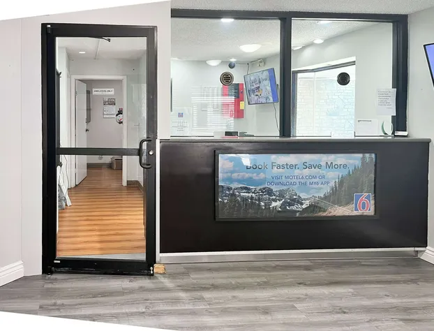 Studio 6 Suites Dayton, Oh - Englewood hotel detail image 1