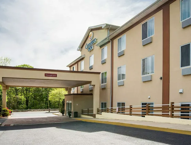 Comfort Inn Naugatuck-Shelton, CT hotel detail image 3