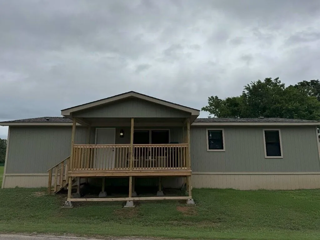 Willow Springs Marina hotel hero