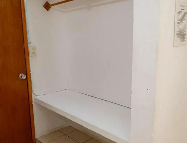 Hotel Las Palmas en Laurel hotel detail image 2