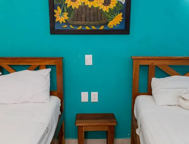 Hotel Las Palmas en Laurel hotel detail image 4