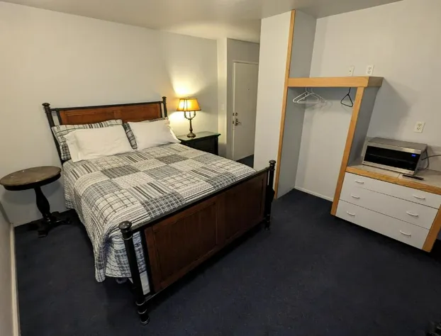 Majestic Rockies Motel hotel detail image 4