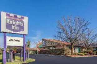 Days Inn by Wyndham Liverpool/Syracuse hotel hero