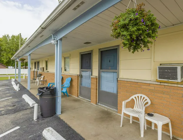 Parkside Motel By OYO Meadville Conneaut Lake hotel detail image 1