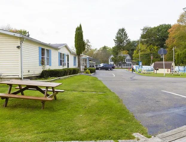 Parkside Motel By OYO Meadville Conneaut Lake hotel detail image 4