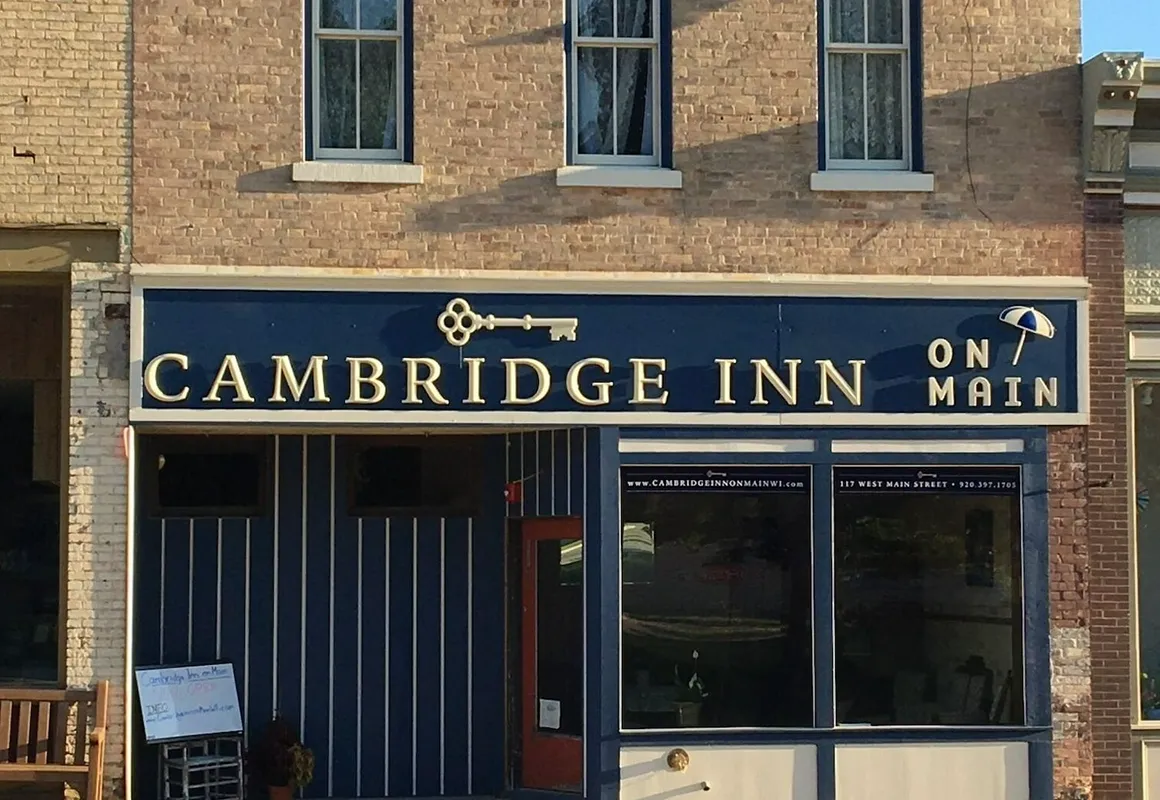 Cambridge Inn on Main hotel hero
