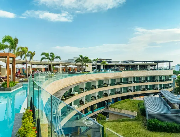 Thompson Playa Del Carmen Main House, By Hyatt hotel detail image 3