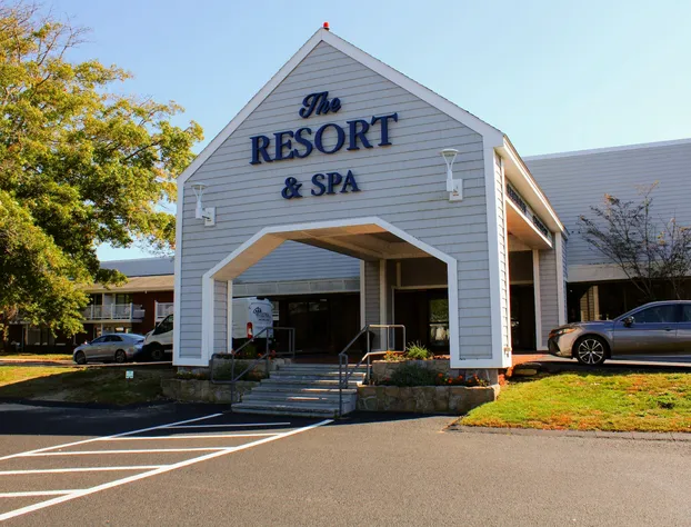 Cape Cod Irish Village hotel detail image 3