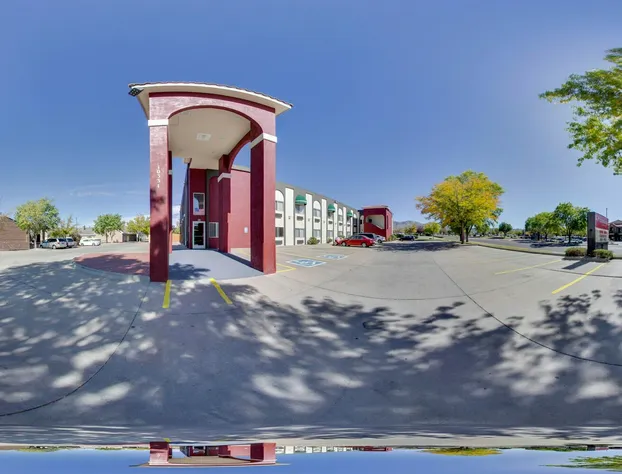 Econo Lodge Inn & Suites Albuquerque East I-40 Eubank Exit hotel detail image 2