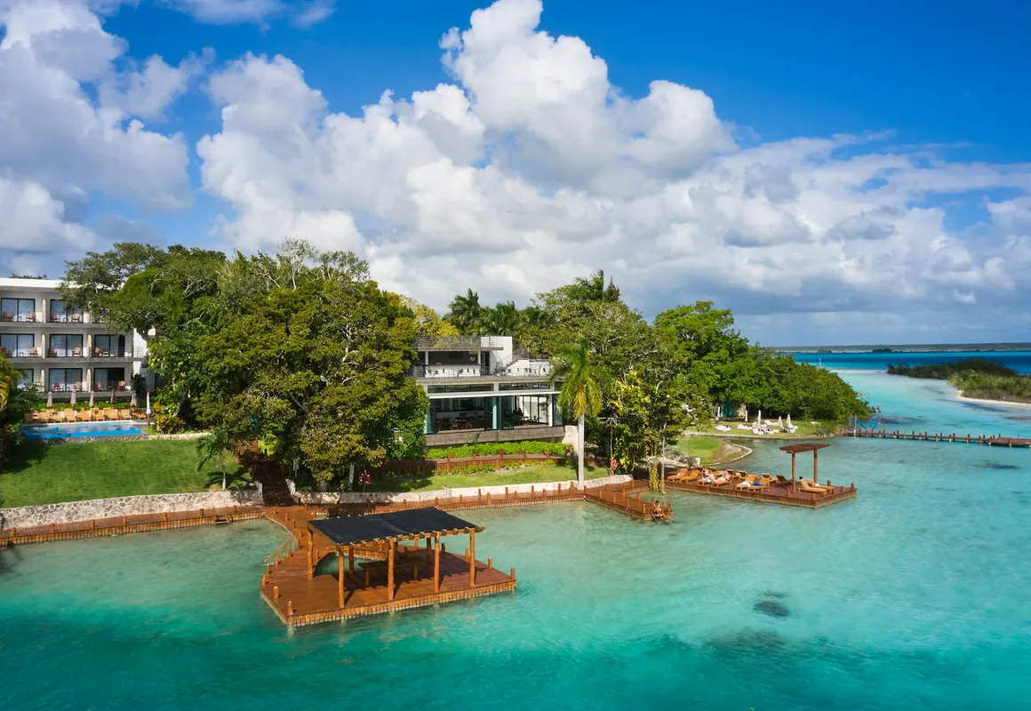 Cristalino Lagoon Front Hotel Restaurant & SPA hotel hero