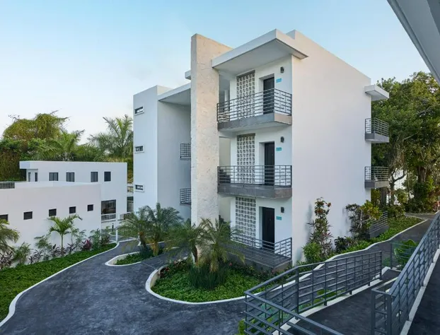 Cristalino Lagoon Front Hotel Restaurant & SPA hotel detail image 2