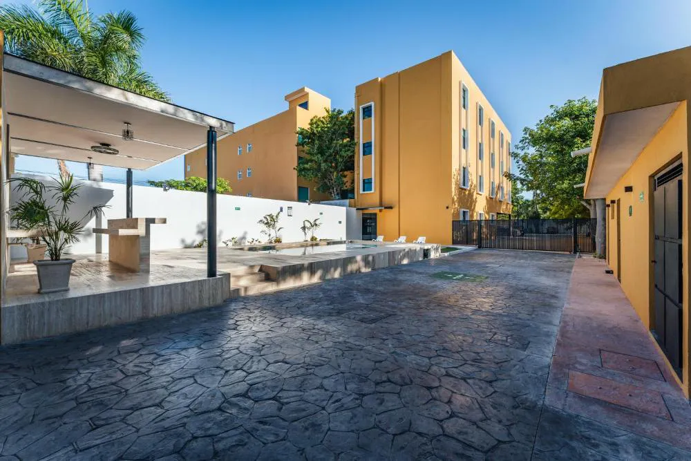 Hotel MID Project hotel hero