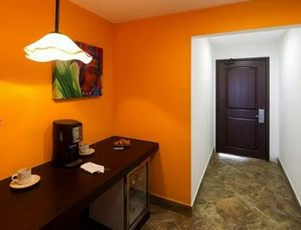 Stunning Studio hotel detail image 3