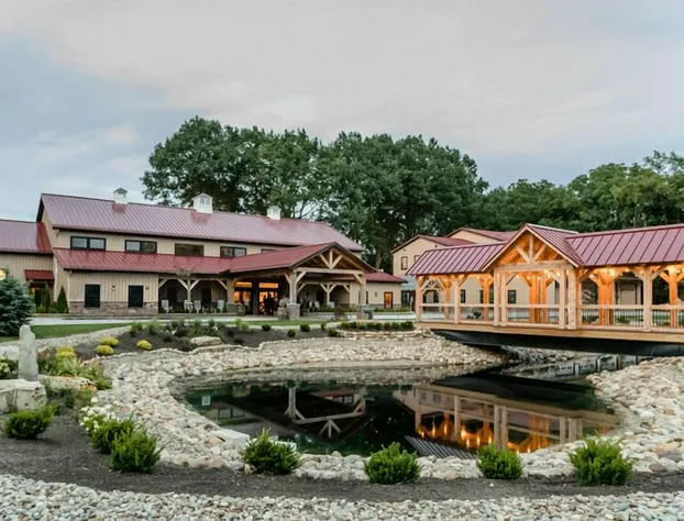 Tall Oaks Resort hotel detail image 1