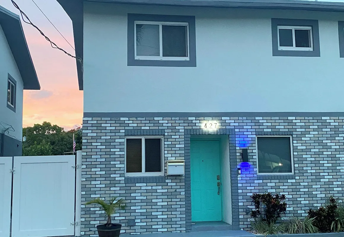 Tarpon Harbor Vacation Rentals hotel hero