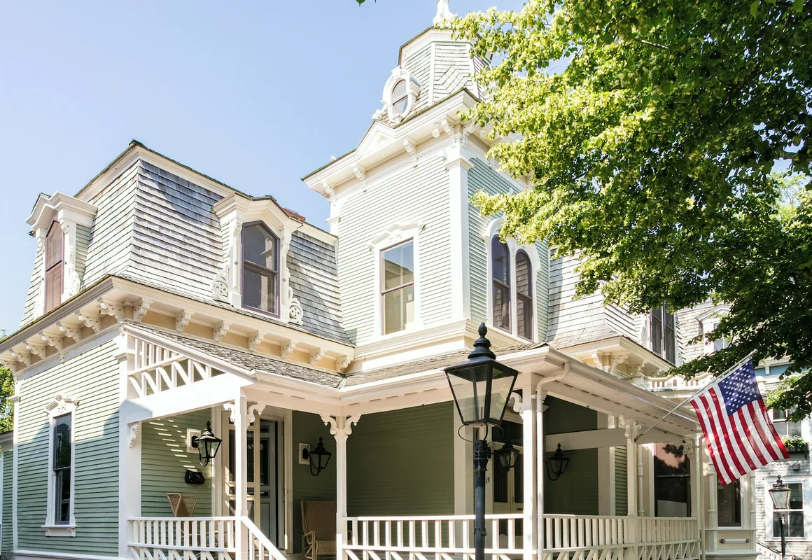 The Swain House at 21Broad hotel hero