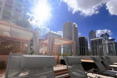 High floor Heart of downtown Miami 2 Bed heated POOL & GYM hotel detail image 1