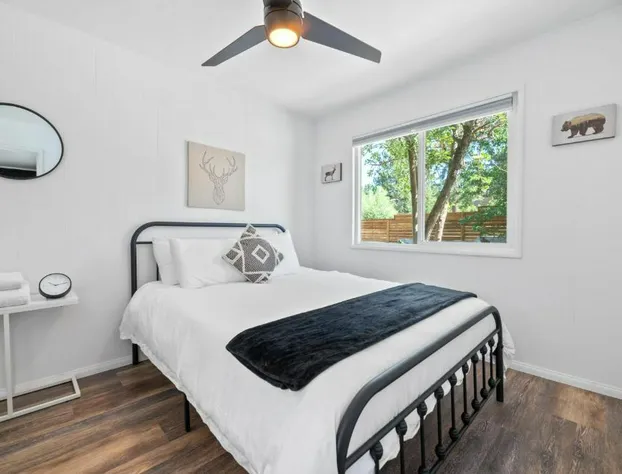 Blue Bear Lodge 4 by Big Bear Vacations Walk To Marina & Village hotel detail image 1