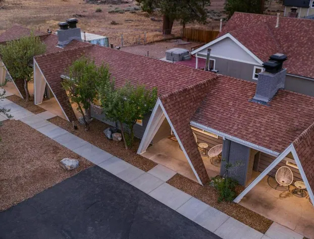 Blue Bear Lodge by Big Bear Vacations Walk To Marina & Village hotel detail image 4