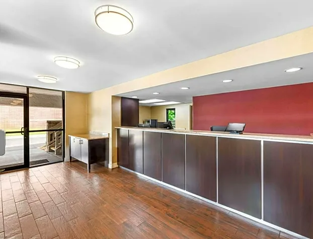 Econo Lodge Charlotte Airport hotel detail image 4