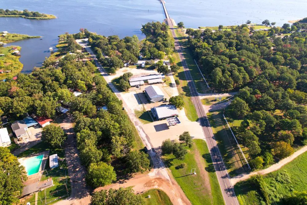 Axtons Bass City Lake Front Resort hotel hero