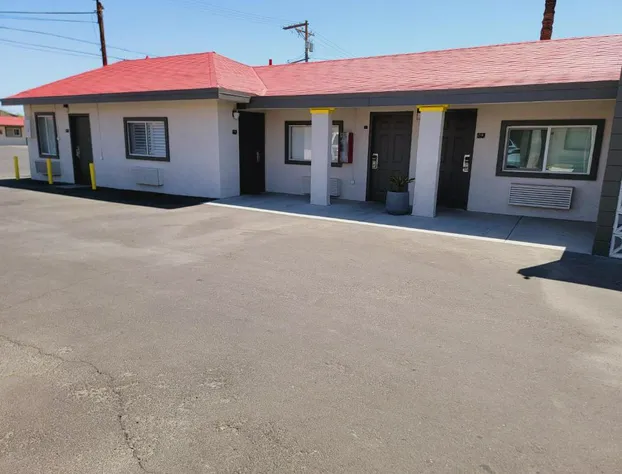 Super 8 By Wyndham El Centro North hotel detail image 2