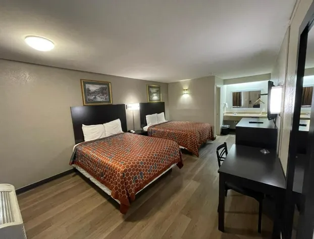 Royal Inn Motel hotel detail image 2