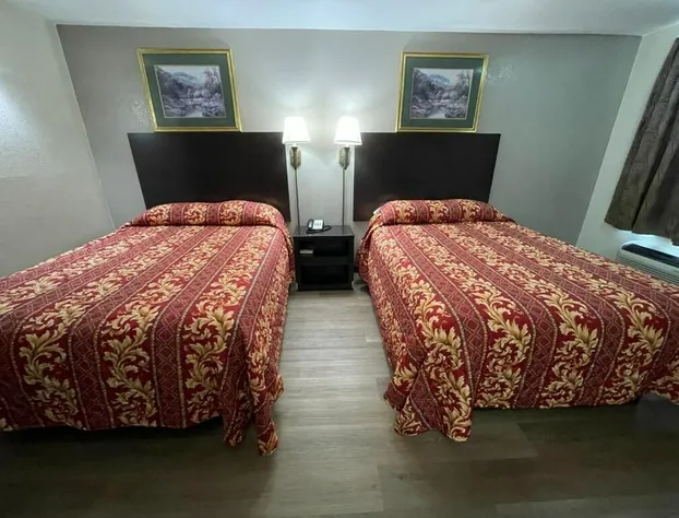 Royal Inn Motel hotel detail image 3