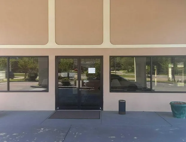 Traveler Inn and Suites hotel detail image 4