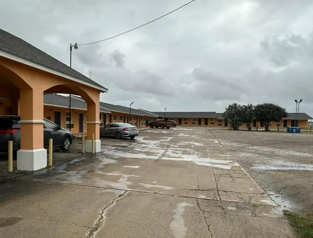 Roadside Inn hotel detail image 1