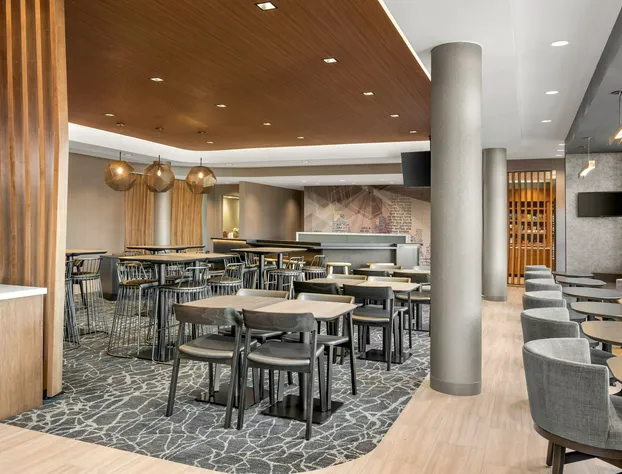 Springhill Suites By Marriott Menomonee Falls hotel detail image 2