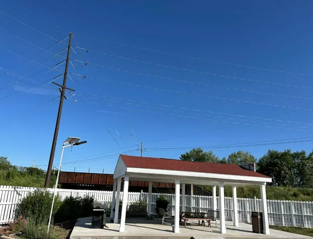 Regal 8 Inn & Suites hotel detail image 2