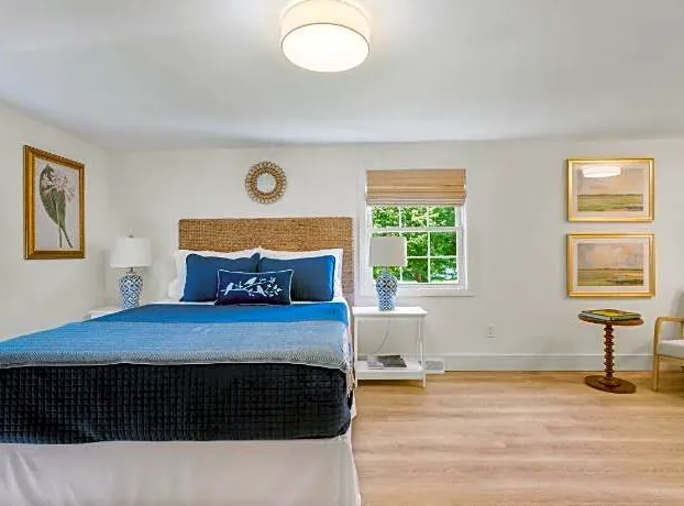 Marina Bay Cottages hotel detail image 4