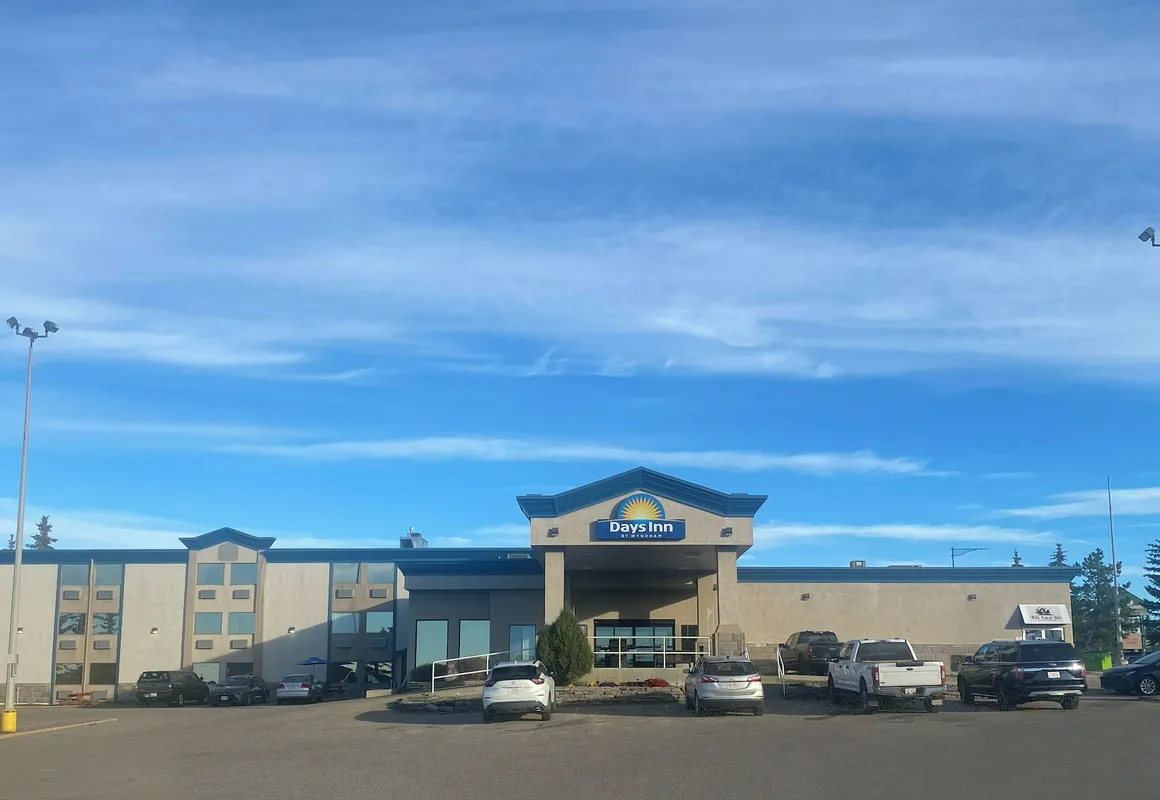 Days Inn by Wyndham Drayton Valley hotel hero