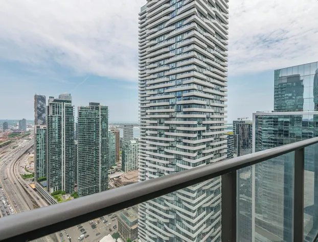 Diamond Collection- 2 & 3 Bedroom Suites hotel detail image 1