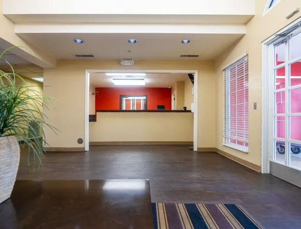 Admiral Suites hotel detail image 2