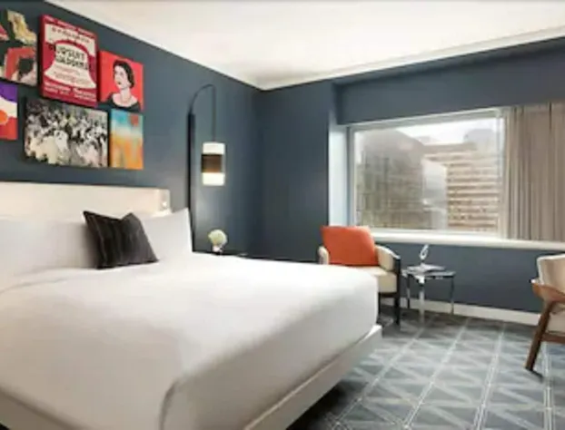 Fairmont The Queen Elizabeth Gold Experience hotel detail image 3