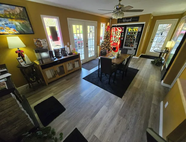 Gateway To The Breaks Motel hotel detail image 4