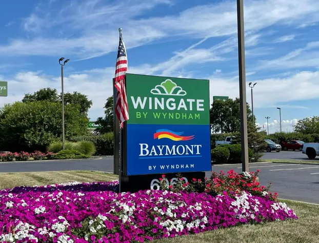 Baymont By Wyndham Dayton North hotel detail image 1