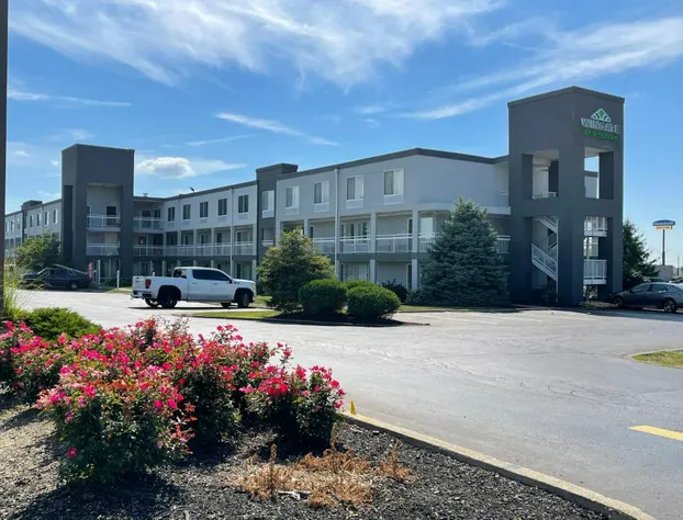 Baymont By Wyndham Dayton North hotel detail image 4