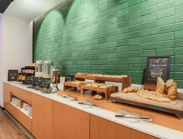 Hilton Garden Inn Guadalajara Airport hotel detail image 1