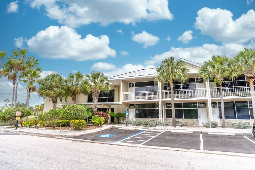 502 Little Harbor Inn hotel hero