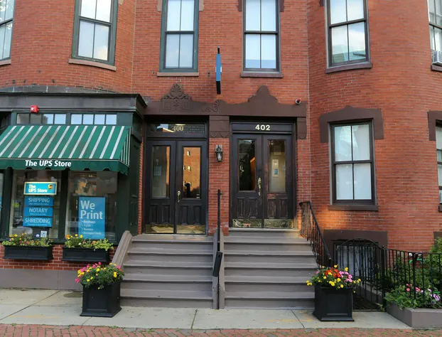 Maverick Suites at 402 Columbus Ave hotel detail image 2