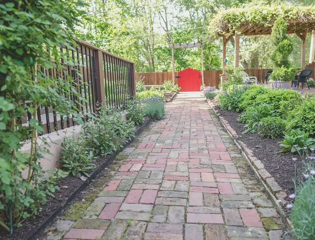 Boonville Luxury Lodging hotel detail image 2